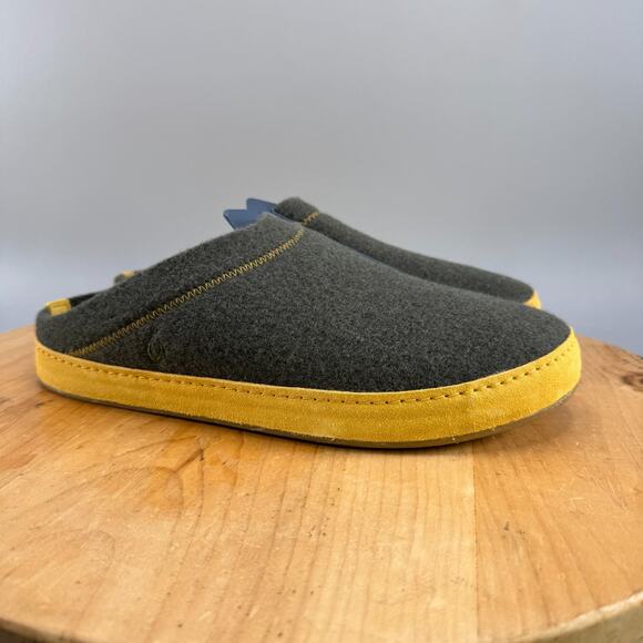 Olukai Hamani Hulu Mens Size 11 Slippers Dusty Olive Slip On Shoes Wool Warm NEW - Picture 1 of 6